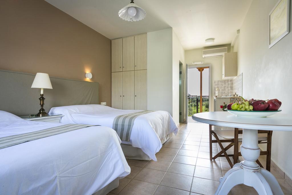 Olive Grove Studios & Apartments Svoronata Ngoại thất bức ảnh