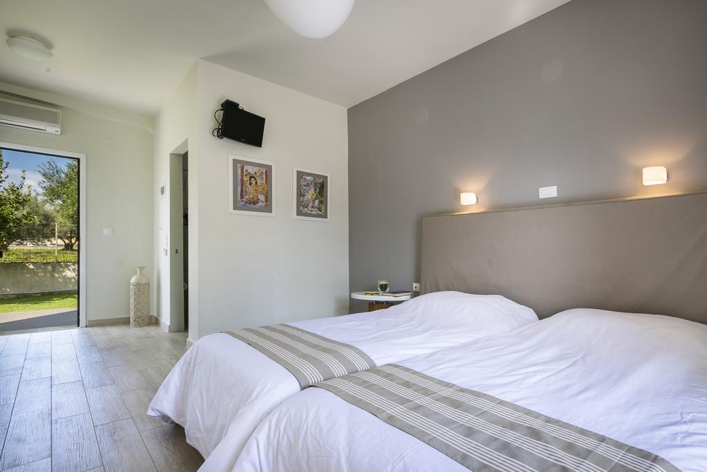 Olive Grove Studios & Apartments Svoronata Ngoại thất bức ảnh