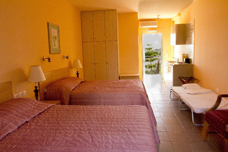 Olive Grove Studios & Apartments Svoronata Ngoại thất bức ảnh